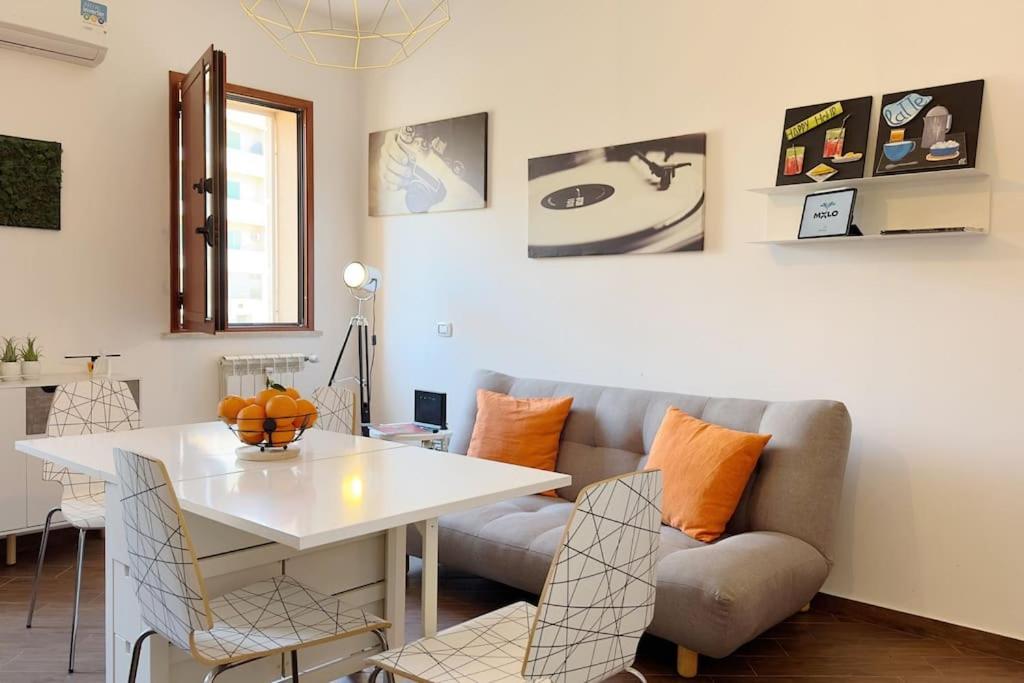 Molo Five Apartment Palermo Bagian luar foto